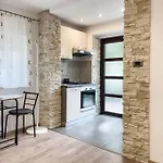 Cozy Newly-renovated Ivan شقة غييكا