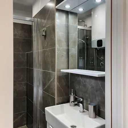 Cozy Newly-renovated Ivan