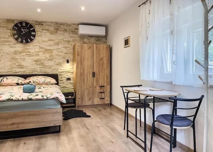 아파트 Cozy Newly-renovated Ivan *